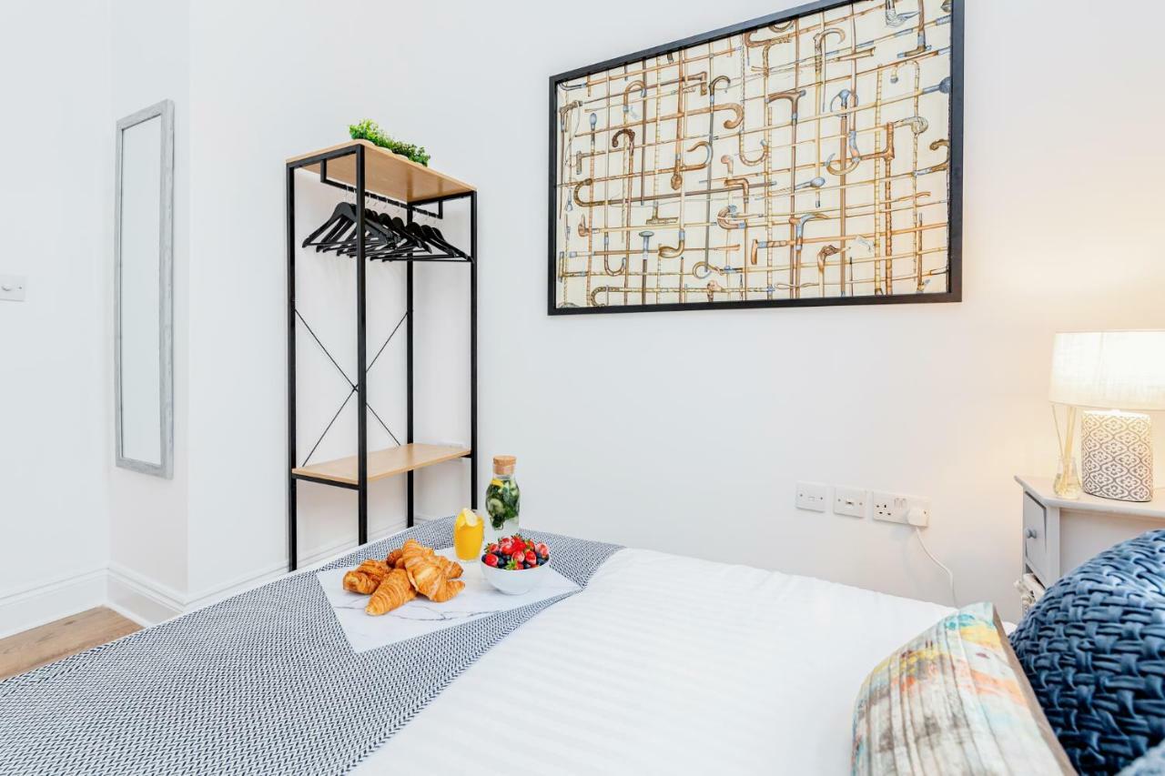 Bright & Spacious 4Beds Home - Kensington High Street-Olympia Londres Exterior foto