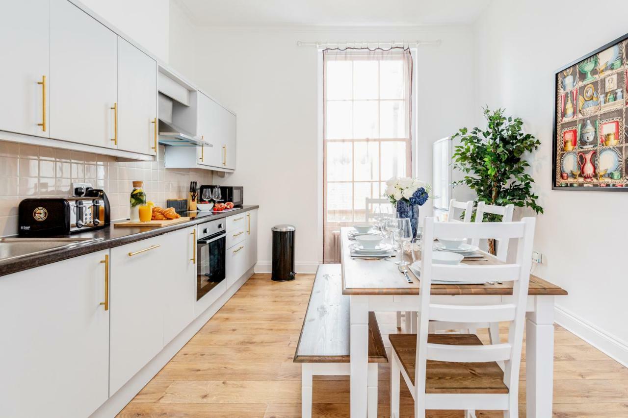 Bright & Spacious 4Beds Home - Kensington High Street-Olympia Londres Exterior foto